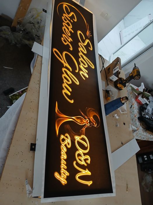 Casete luminoase, litere volumetrice, reclama firma  luminoasa, panou luminos
