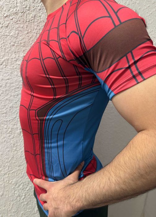 Тениски на супергерои