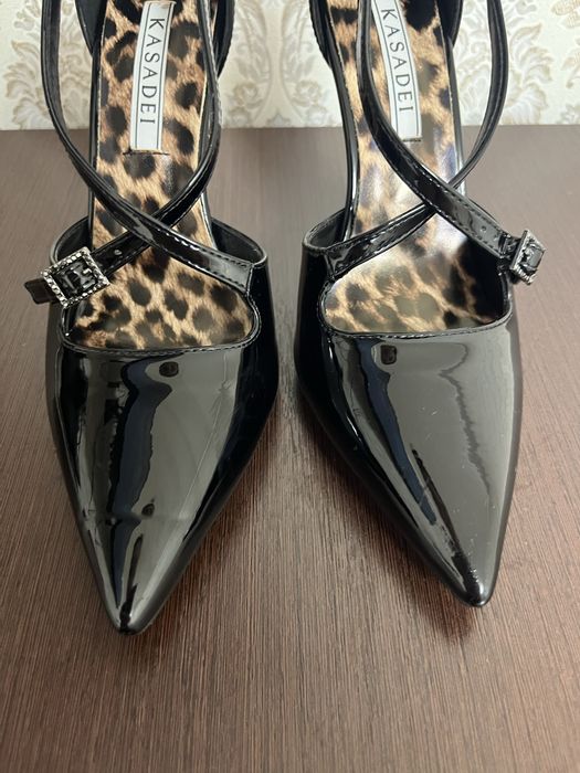 Женские туфли, 39 размер