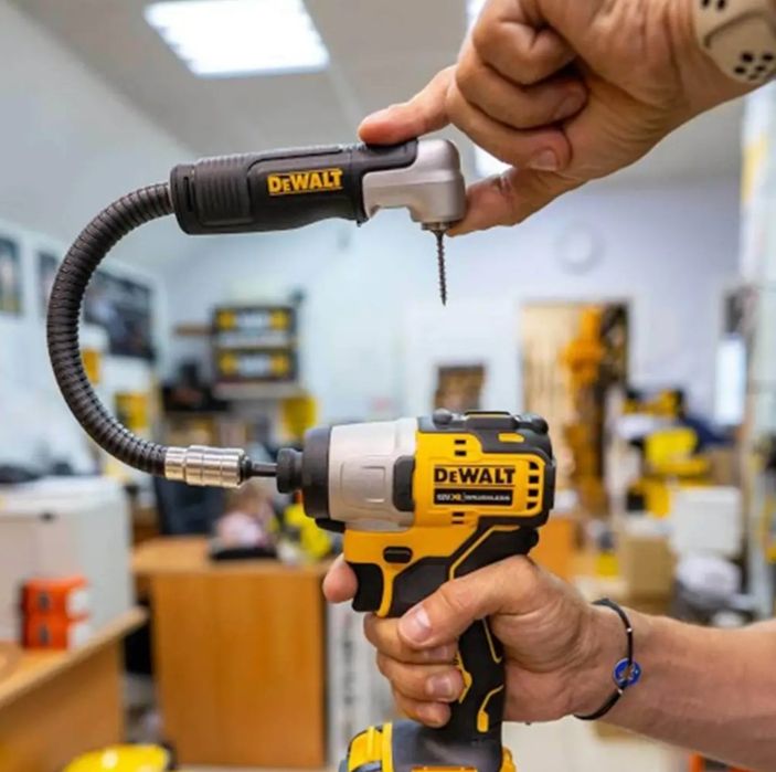 Гъвкав удължител с адаптор 3/1 Dewalt DT20502