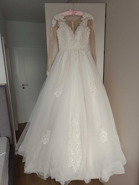 Rochie de mireasa noua
