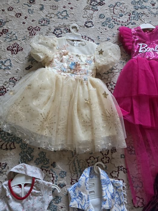 Одежда для девочек 2–3 лет.