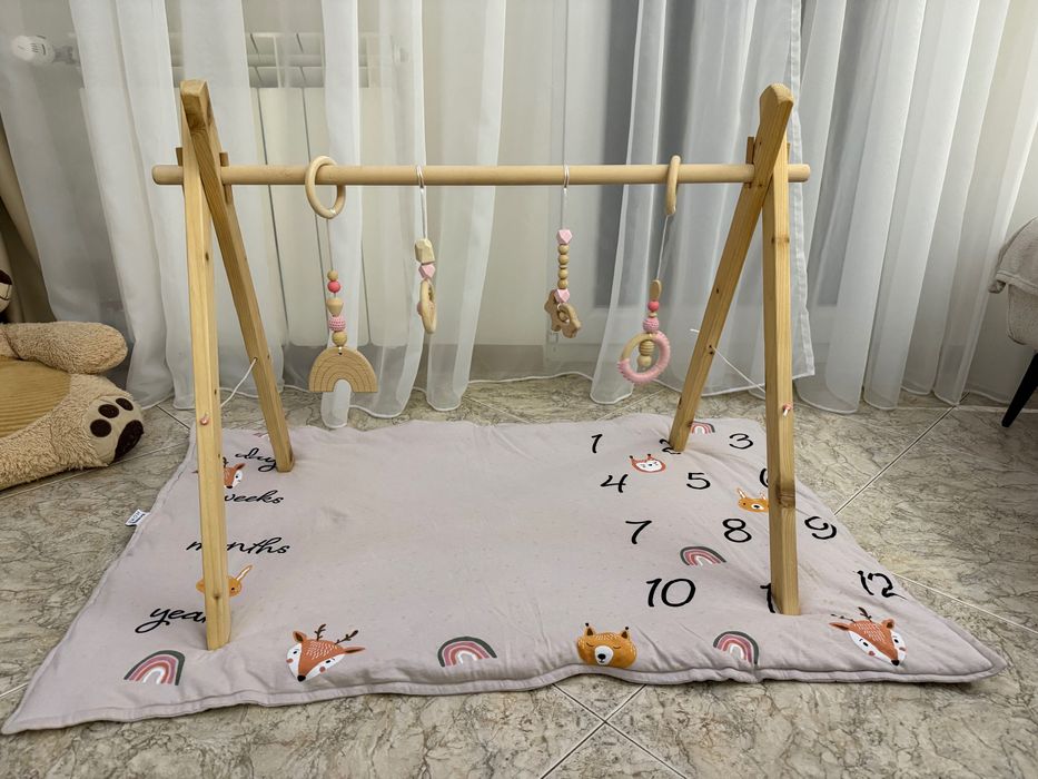 Дървена активна гимнастика с меко килимче за снимки