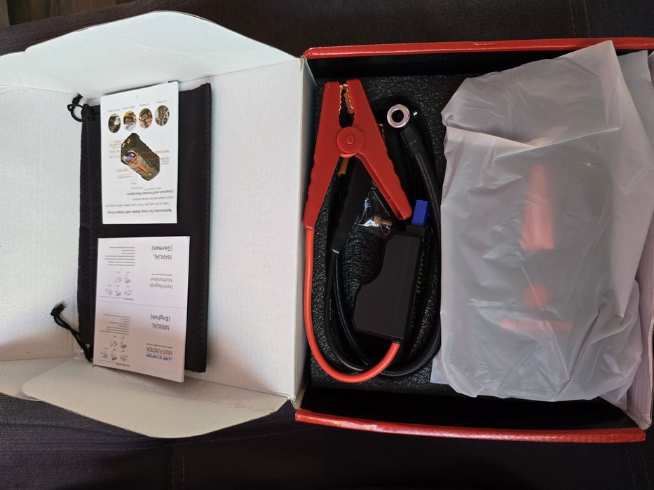 Продавам мобилно стартерно устройство