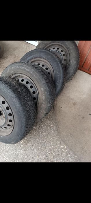 Зимни гуми с джанти и тасове