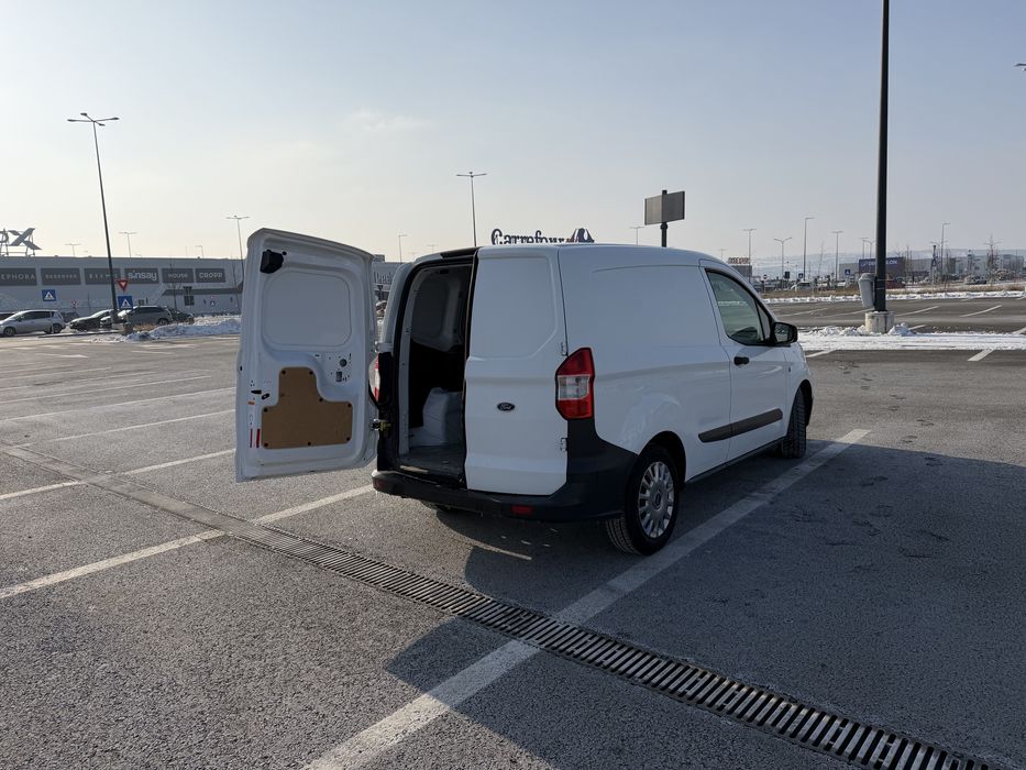 Ford transit courier TVA DEDUCTIBIL