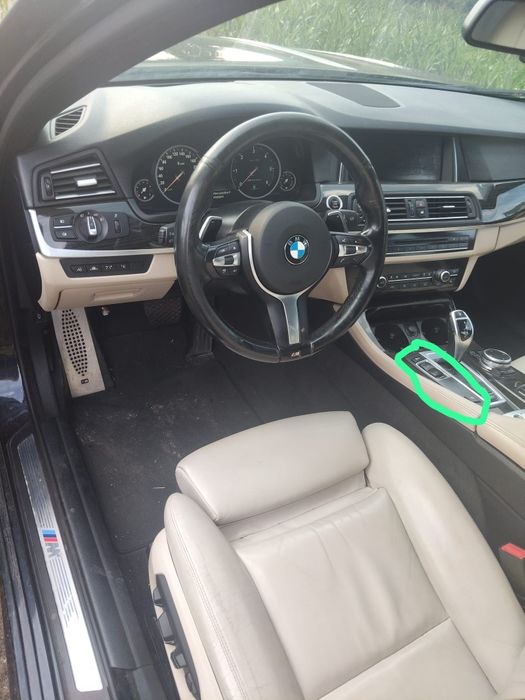 Planșa bord/interior,head up display,faruri bixenon BMW F10 lci y
