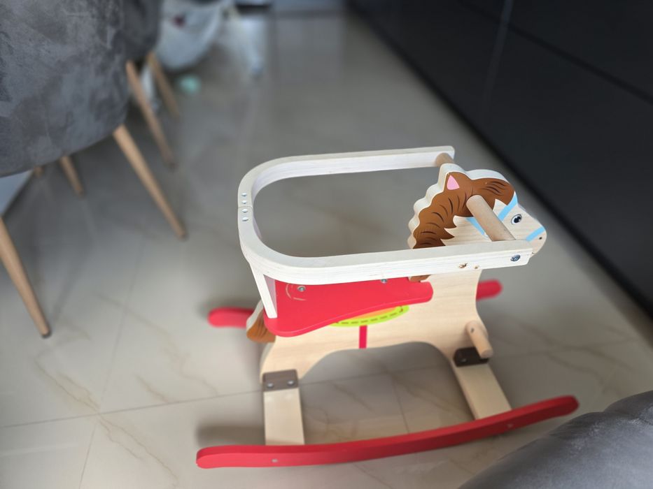 Vand cal balansoar din lemn