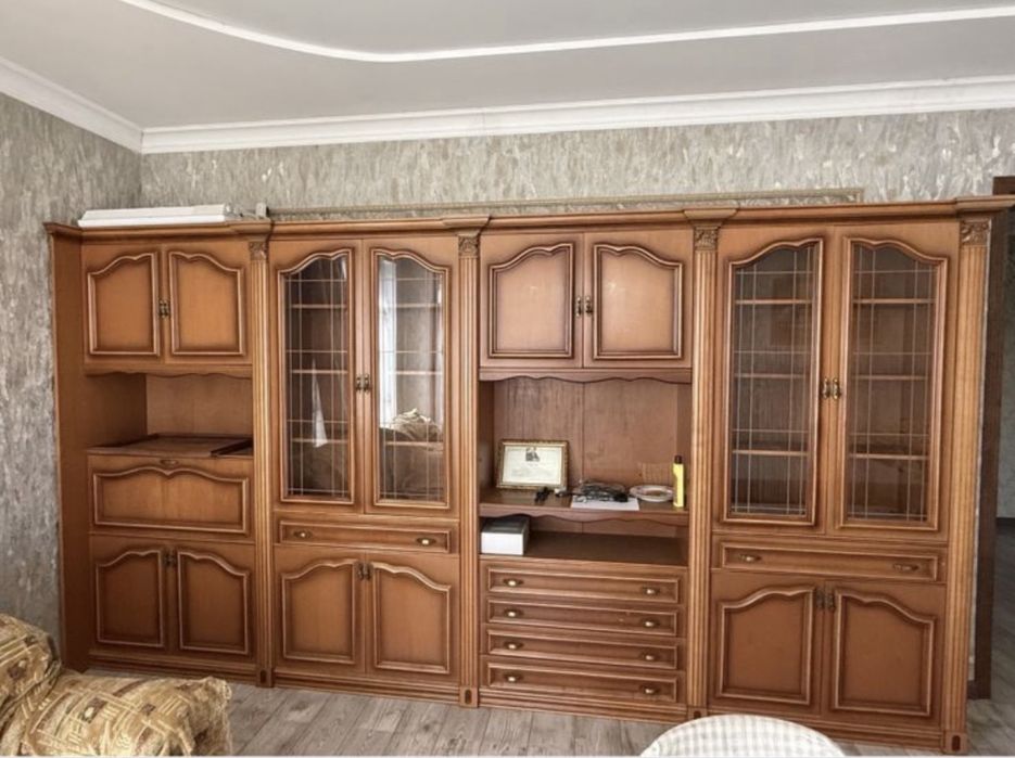 Стенка румыния, дерево