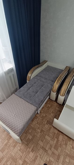 Продам диван + кресло