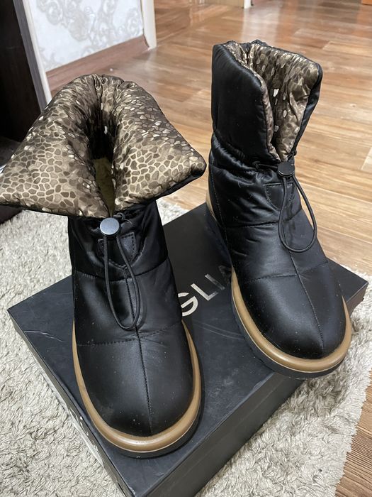 Продам сапоги угги дутики