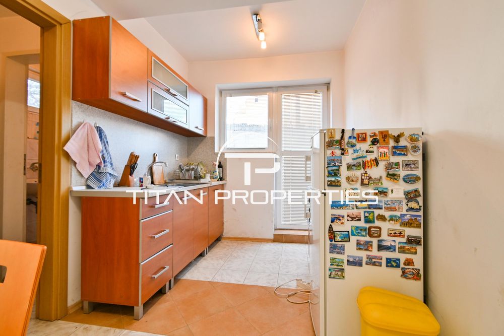 Дава се под наем Къща в София, Център - 150 кв.м за 1400 € - Снимка #2