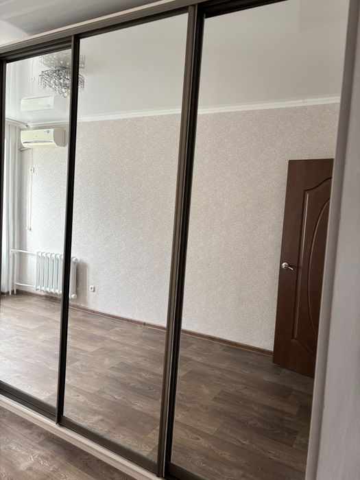 Шкаф-купе с зеркалами