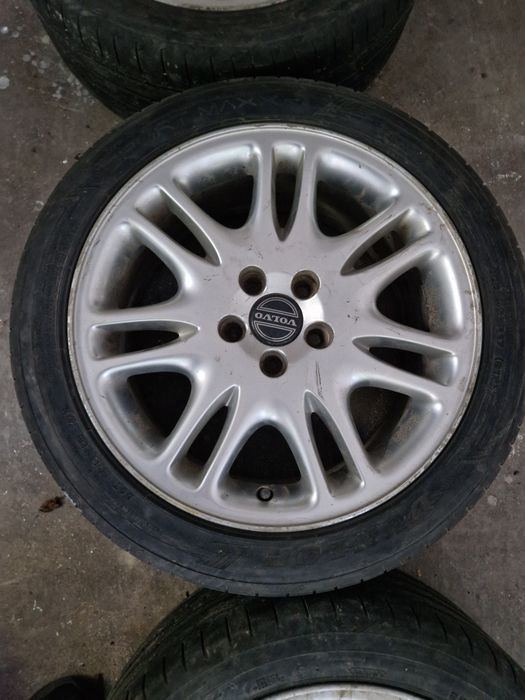 Vand genti cu cauciucuri Volvo S60