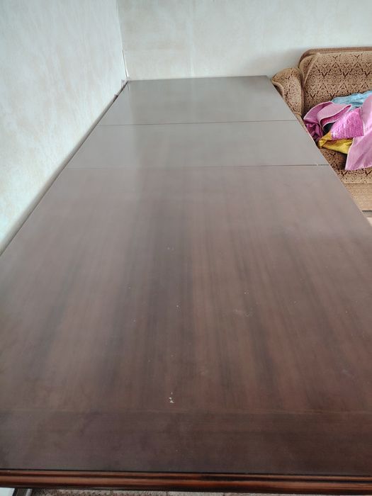 Продам стол из красного дуба