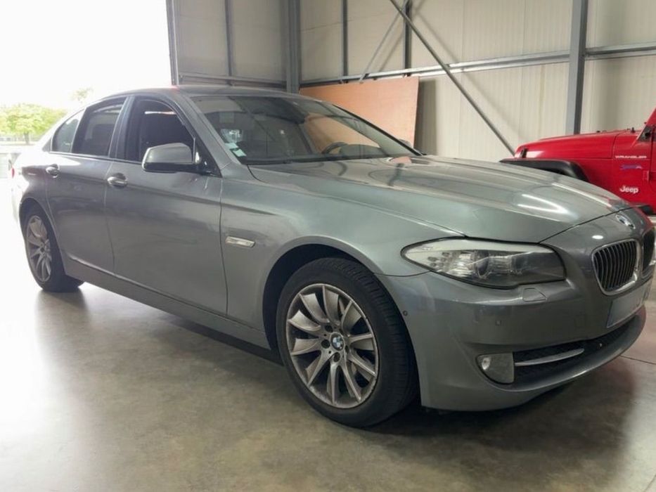 BMW Seria 5 2011 — imagine 2