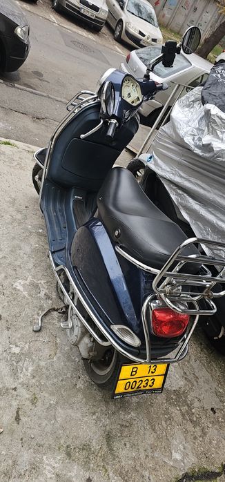 Piaggio Vespa  LX 50  4 timpi