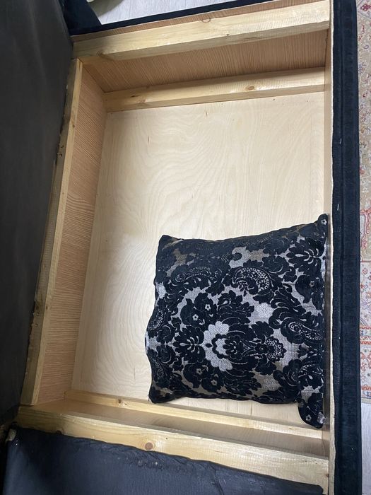 Продам диван тахта