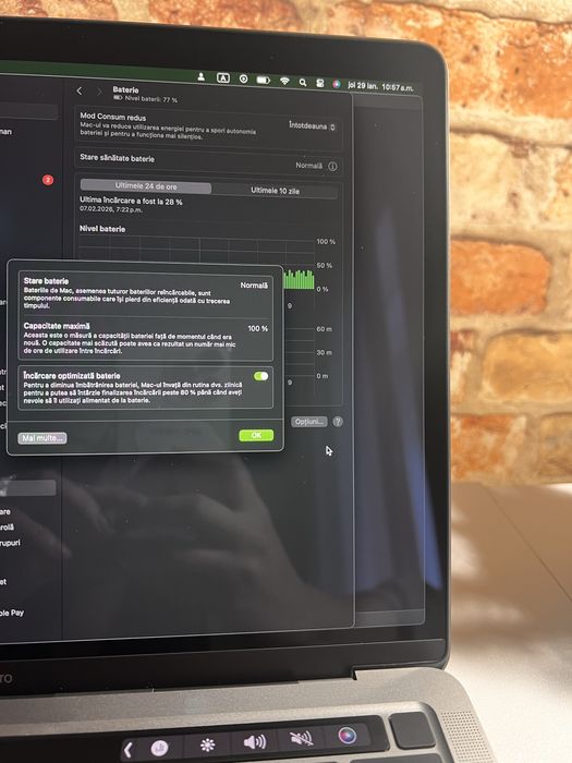 MacBook Pro 13” Apple M1 / 8GB RAM / 256GB SSD / Touch ID – ca nou