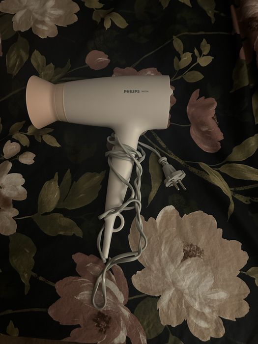 Uscător de par Philips BHD308/30 1600w LIVRARE GRATUITA