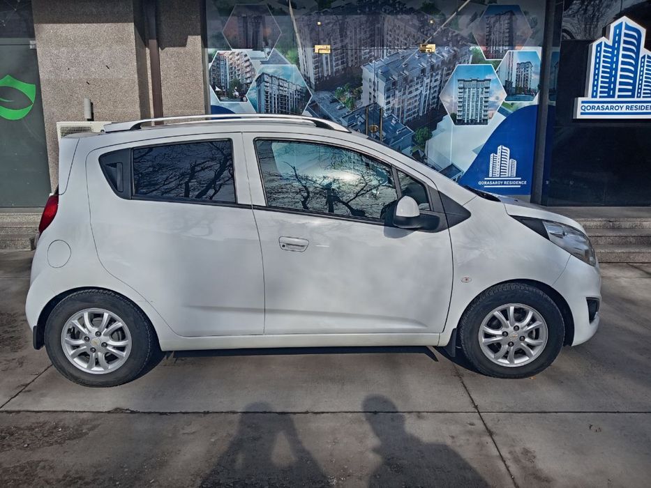 спарк холати идеал