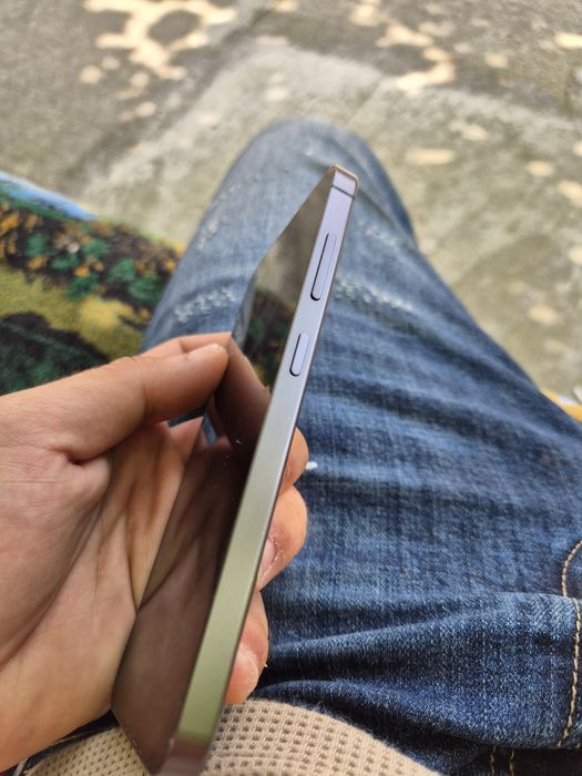 Samsung Galaxy S24  in stare foarte buna