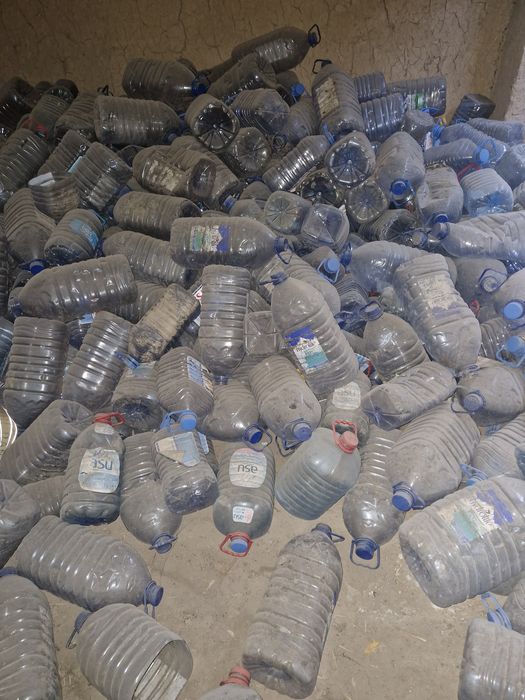 Су ыдыстар.Бес литр он литр