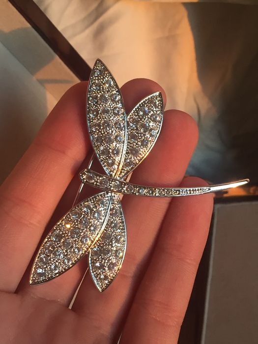 Шикарные броши с хрусталем сваровски