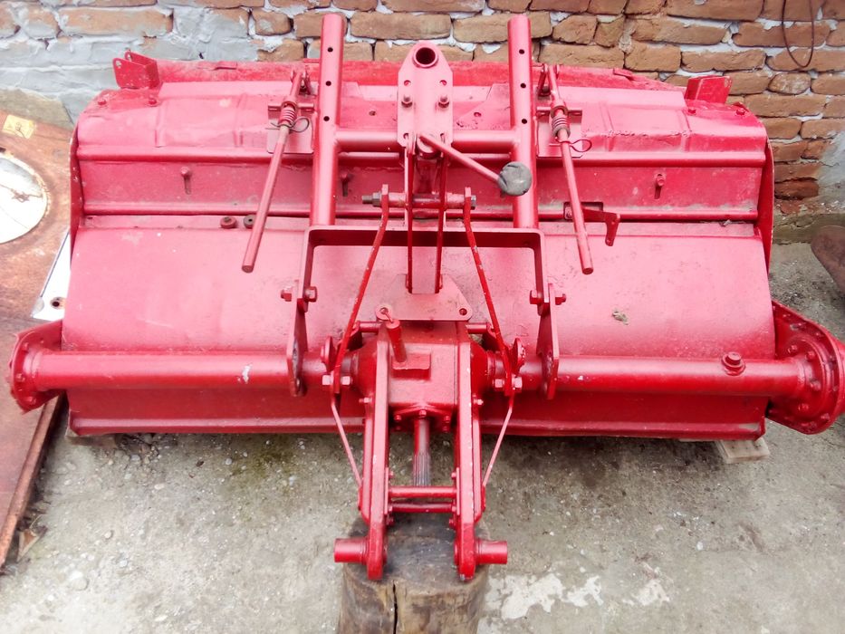 Продавам фреза малка