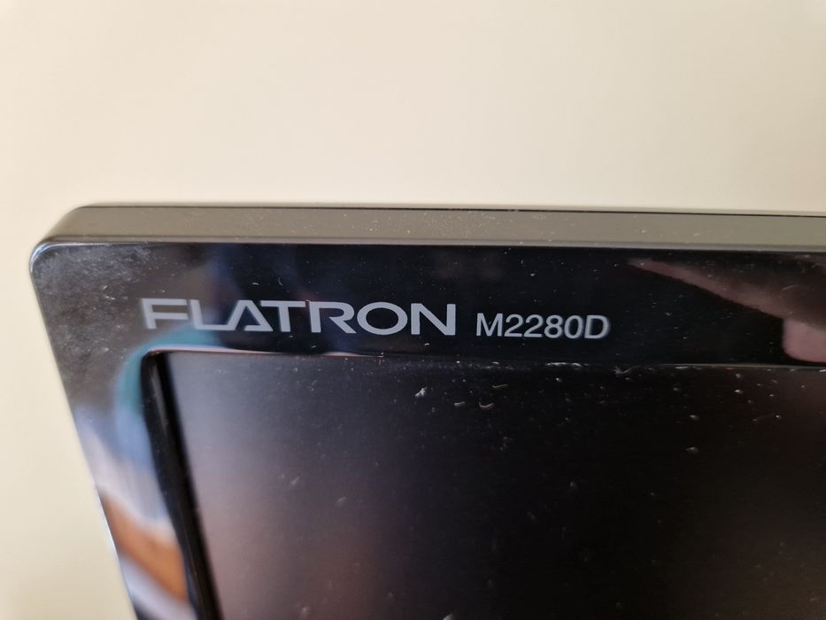 Телевизор Монитор LG Flatron M2280D