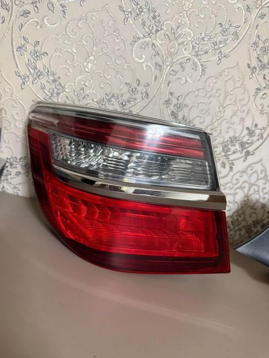 Оригинал фары на крыле Camry 55