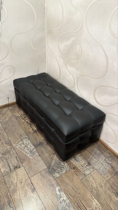 Пуфик с нишей для хранения