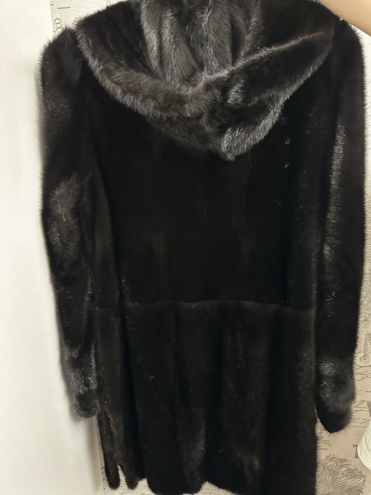 Продам норковую шубу