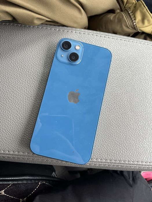 Продам iphone 13 128