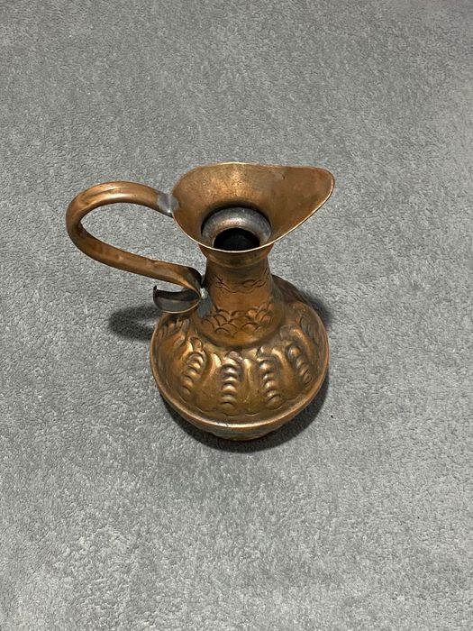 Vas Egiptean staped V 10