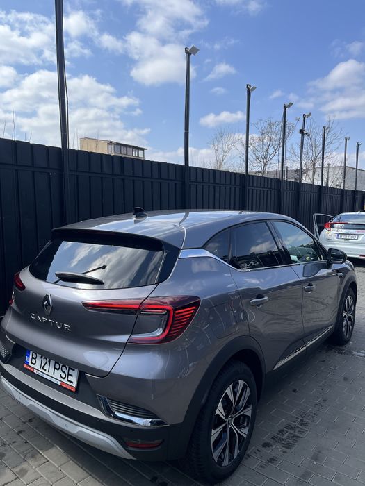 Renault Captur Tehno 2024 1.33 140cp Stare Excelenta dotari premium mild hibrid unic proprietar garantie activa fara daune