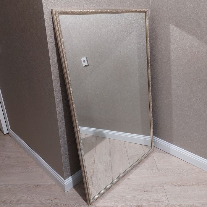 Зеркало настенное