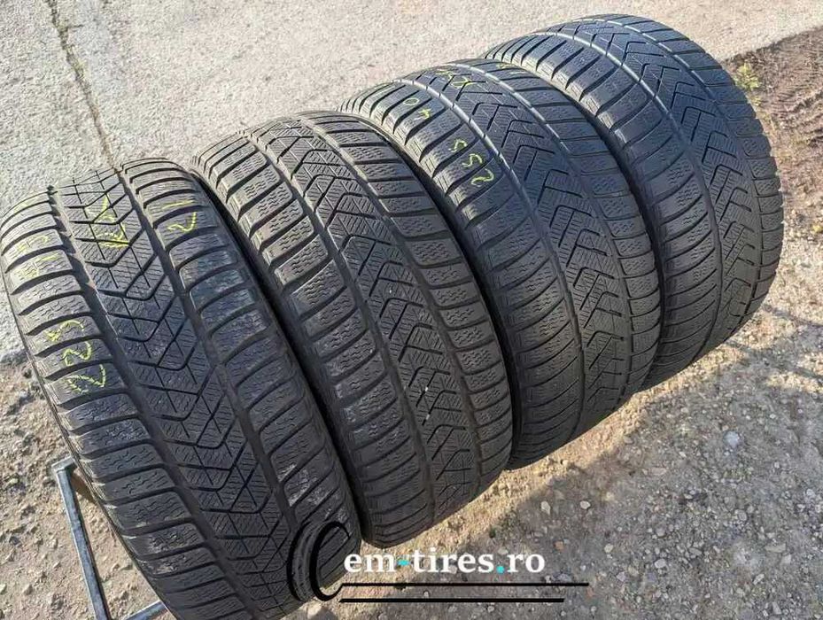 SET 4 Anvelope Iarna 225/45 R18 + 255/40 R18 PIRELLI - Runflat (BMW)