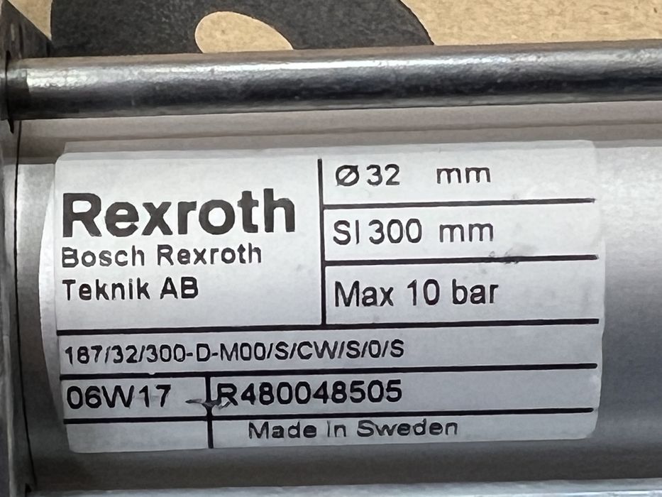 Пневматичен цилиндър Rexroth