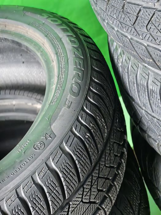 225/50R18 Pirelli run flat steluță