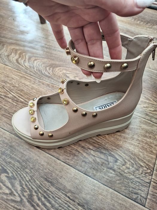 Дамски сандали на платформа!