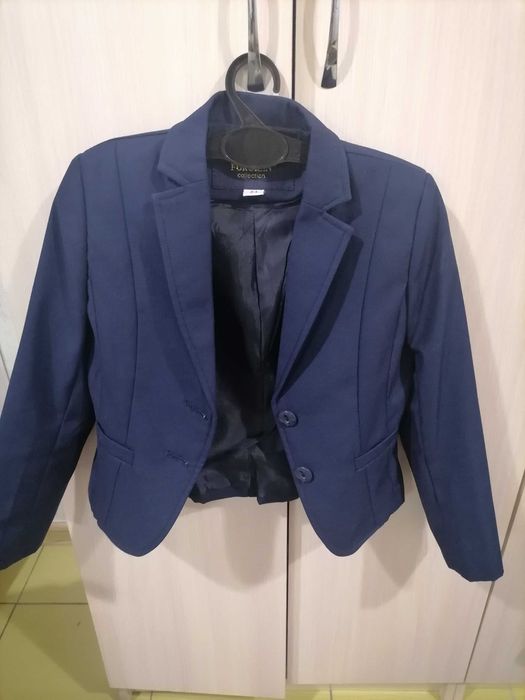 Школьный пиджак для девочки на 5-6-7 лет