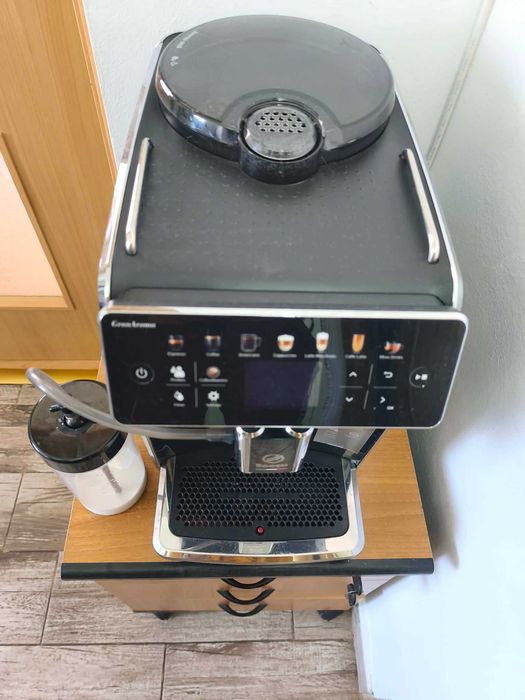 Espressor automat Saeco GranAroma SM6580/10 putin folosit