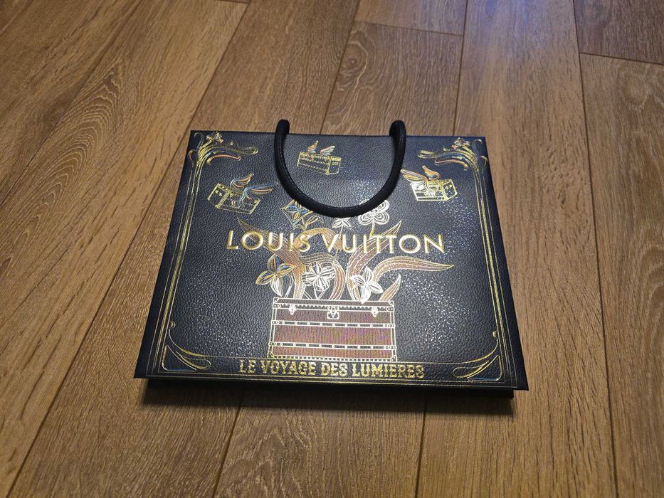 Louis Vuitton жълта кутия оригинална