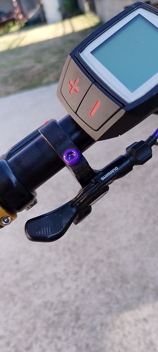 Vând bicicleta electrica full suspension Bosch