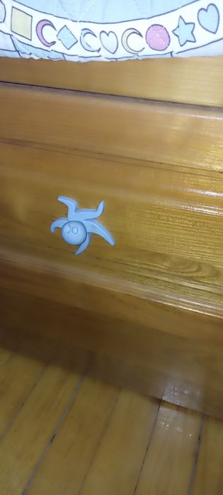 Уникално легло от дива череша