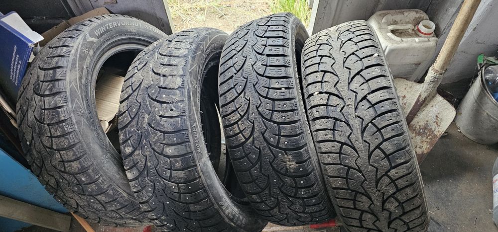 Продам резину на шипах