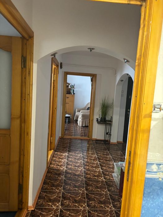 Vand apartament 2 camere confort 1 zona Vidin