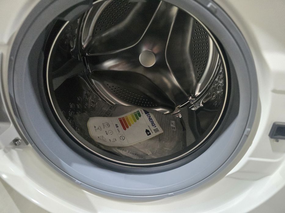 Нова инверторна пералня с пара Samsung 11 кг