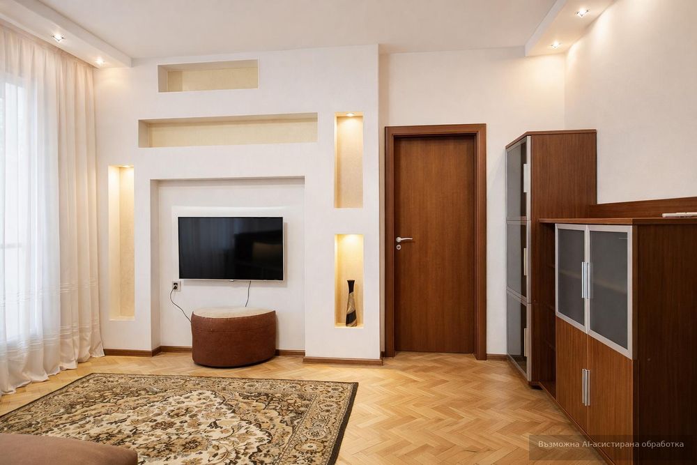 Дава се под наем Тристаен апартамент в Пловдив, Христо Смирненски - 86 кв.м за 648.21 € - Снимка #1